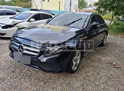 Photo 1 of 7: 2017 Mercedes-Benz E220d, VIN WDDZF0EB5HA257182 — Korean insurance auction
