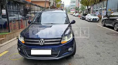 Photo 1 of 13: 2016 Volkswagen Tiguan 2.0 TDI BMT, VIN WVGZZZ5NZGW551178 — Korean insurance auction