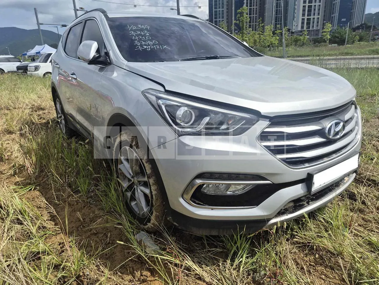 Photo 2 of 15: 2016 Hyundai Santa Fe, VIN KMHSW81UBHU726721 — Korean insurance auction