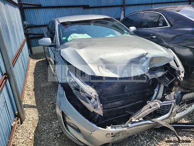 Photo 1 of 8: 2015 Kia K5, VIN KNAGN41CBFA095064 — Korean insurance auction