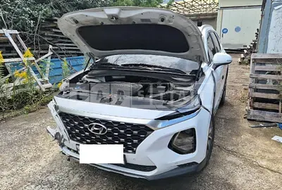 Photo 1 of 7: 2020 Hyundai Santa Fe, VIN KMHS281BBLU244357 — Korean insurance auction