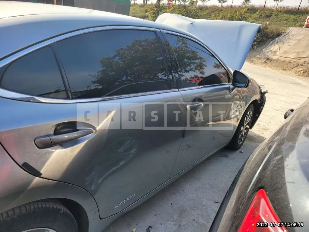 Photo 2 of 12: 2016 Lexus ES300h, VIN JTHBW1GG6G2126862 — Korean insurance auction