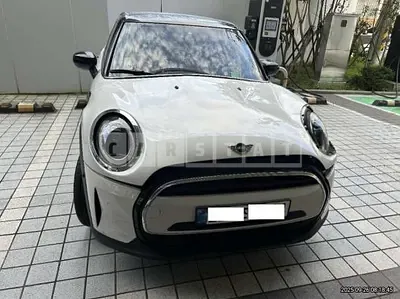 Photo 1 of 50: 2024 MINI Cooper Five-Door — Korean insurance auction