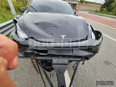 Photo 1 of 8: 2022 Tesla Model Y LongRange, VIN 7SAYGDEE5NF498038 — Korean insurance auction