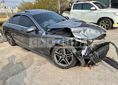Photo 1 of 20: 2019 Mercedes-Benz C220d 4Matic — Korean insurance auction