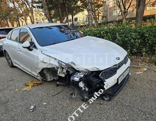 Photo 2 of 24: 2021 Kia K5 — Korean insurance auction