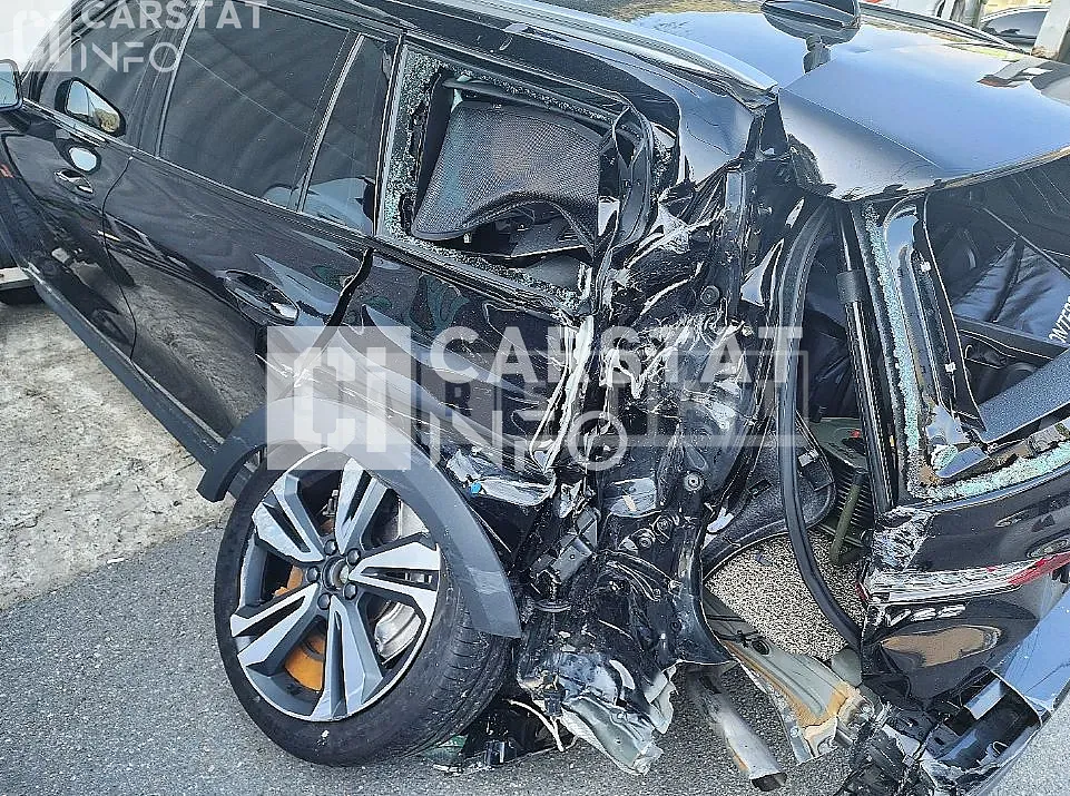 Photo 2 of 22: 2020 Volvo V60CCB5 AWD — Korean insurance auction