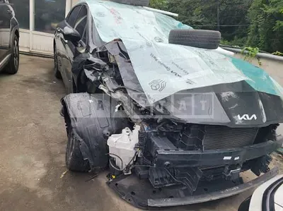 Photo 1 of 12: 2022 Kia K5 — Korean insurance auction