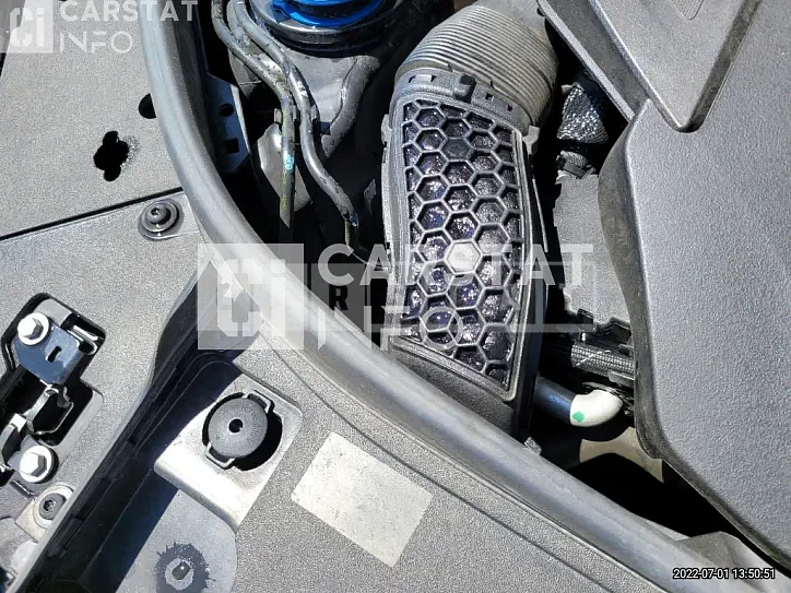 Photo 2 of 26: 2019 Mercedes-Benz Subsequent S560 4Matic L, VIN WDDUG8GB2KA425399 — Korean insurance auction