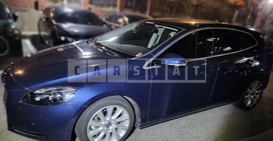 Photo 2 of 14: 2015 Volvo V40 1.6, VIN YV1MV845BF2246421 — Korean insurance auction
