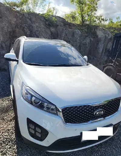 Photo 1 of 13: 2017 Kia Sorento — Korean insurance auction