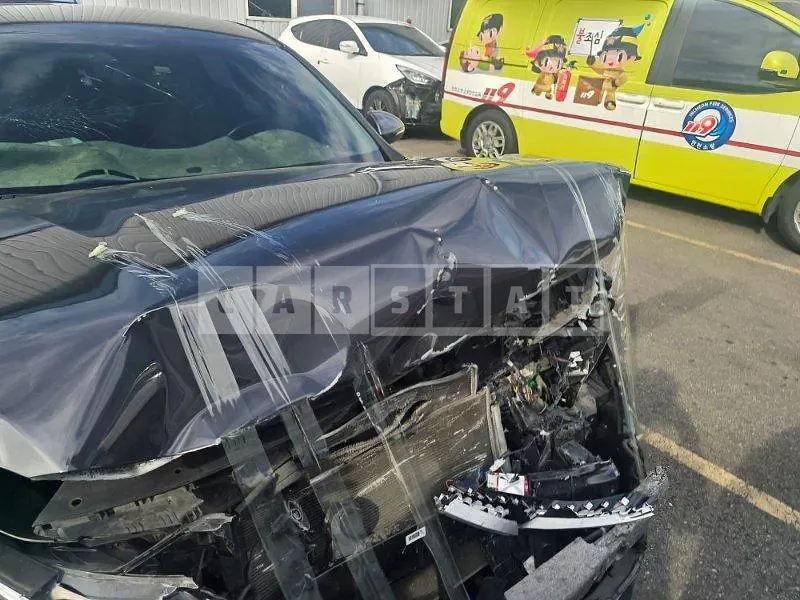 Photo 2 of 9: 2017 Kia K5 2.0 — Korean insurance auction