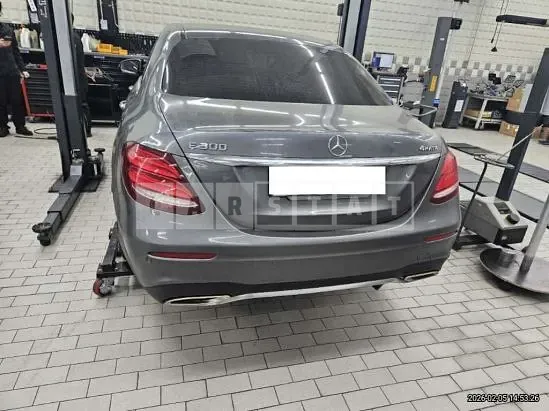 Photo 2 of 22: 2020 Mercedes-Benz E300 4Matic — Korean insurance auction