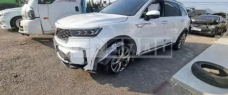 Photo 2 of 23: 2021 Kia Sorento, VIN KNARK81BGMA110773 — Korean insurance auction