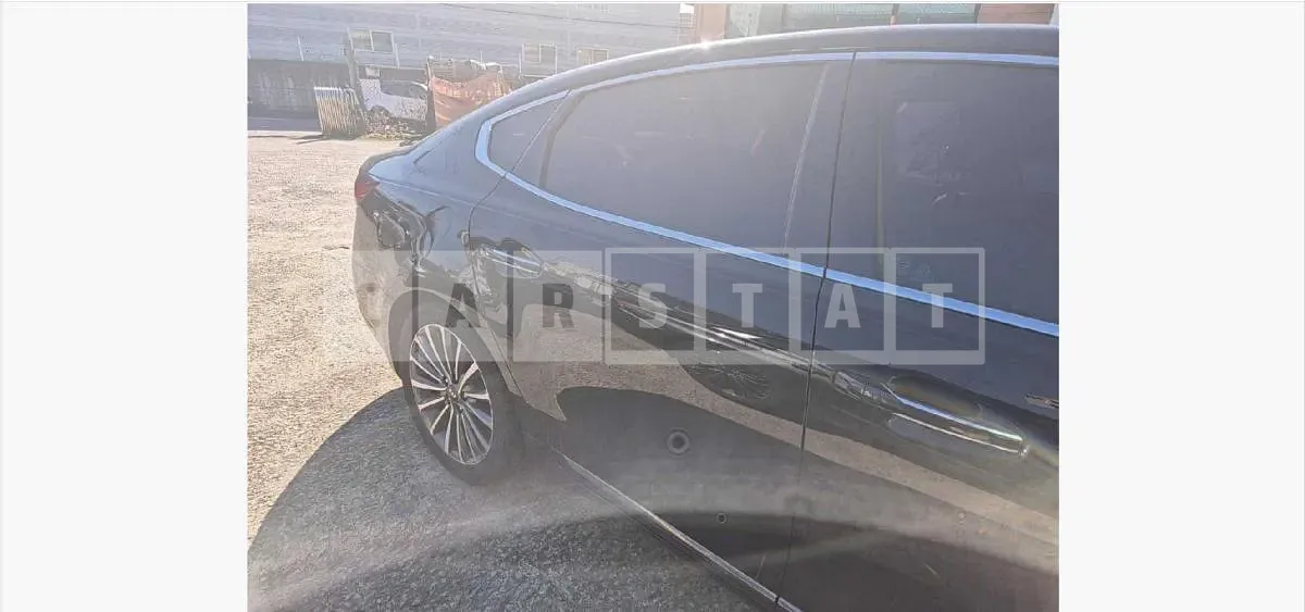 Photo 2 of 19: 2017 Kia K7 — Korean insurance auction