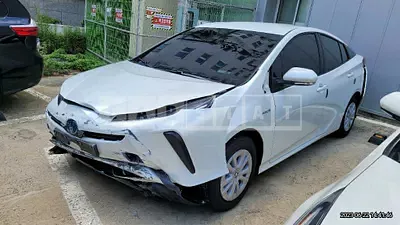 Photo 1 of 16: 2022 Toyota Prius, VIN JTDKAMFU7N3182843 — Korean insurance auction