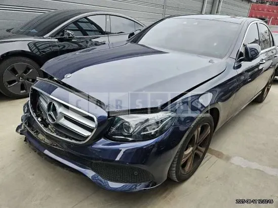 Photo 2 of 50: 2018 Mercedes-Benz E220d 4Matic — Korean insurance auction