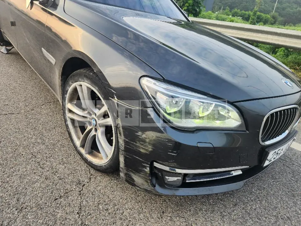Photo 2 of 6: 2015 BMW 750Ld — Korean insurance auction