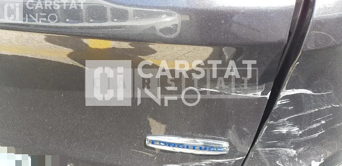 Photo 2 of 15: 2017 Jeep Cherokee, VIN 1C4PJMCU6HW629918 — Korean insurance auction