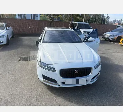 Photo 1 of 45: 2018 Jaguar XF 20d — Korean insurance auction