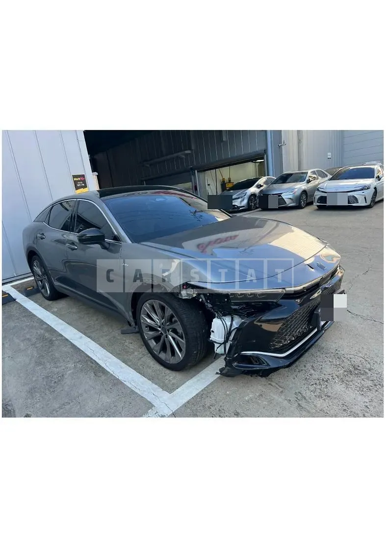 Photo 2 of 31: 2025 Toyota Crown Hybrid — Korean insurance auction