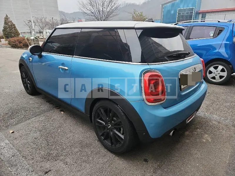 Photo 2 of 47: 2016 MINI Cooper — Korean insurance auction