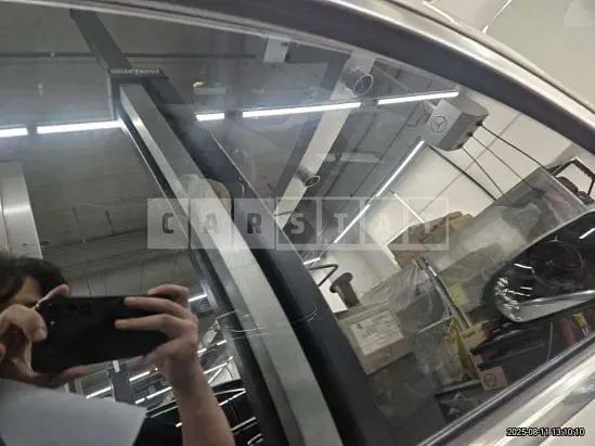 Photo 2 of 13: 2020 Mercedes-Benz E220 d — Korean insurance auction