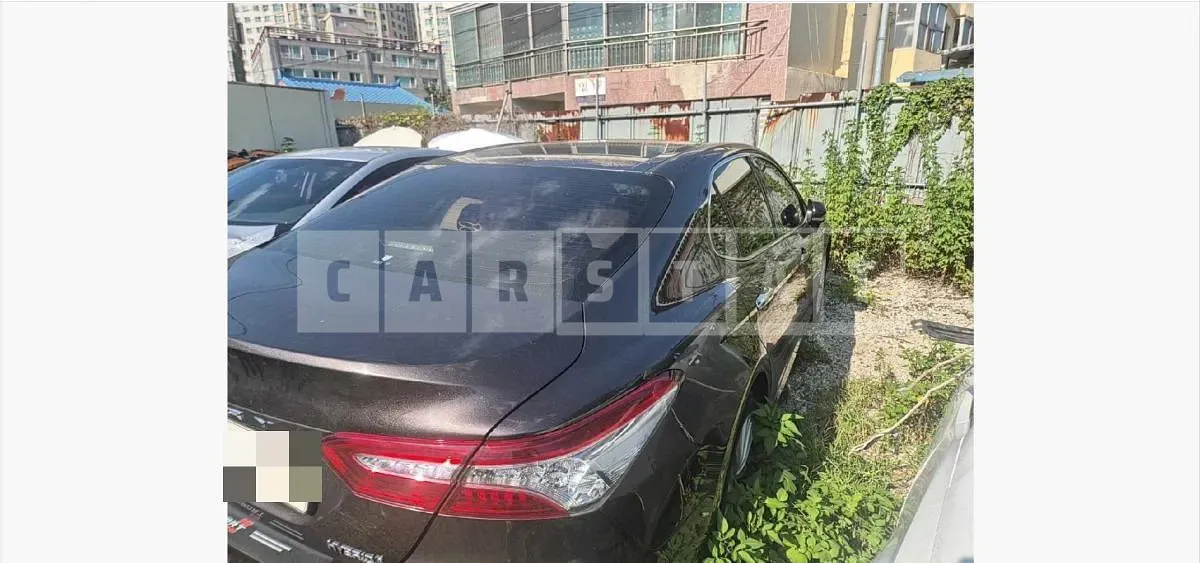 Photo 2 of 36: 2021 Toyota Camry Hybrid — Korean insurance auction