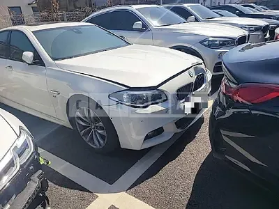 Photo 1 of 34: 2016 BMW 520d xDrive, VIN WBA5E7100GG159310 — Korean insurance auction