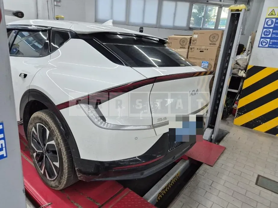 Photo 2 of 89: 2022 Kia EV6 Electric Car — Korean insurance auction