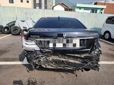 Photo 1 of 13: 2015 Hyundai Ecus — Korean insurance auction