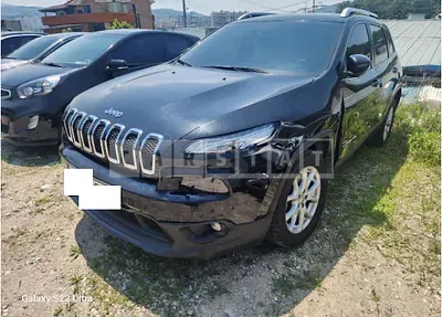 Photo 1 of 10: 2015 Jeep Cherokee — Korean insurance auction