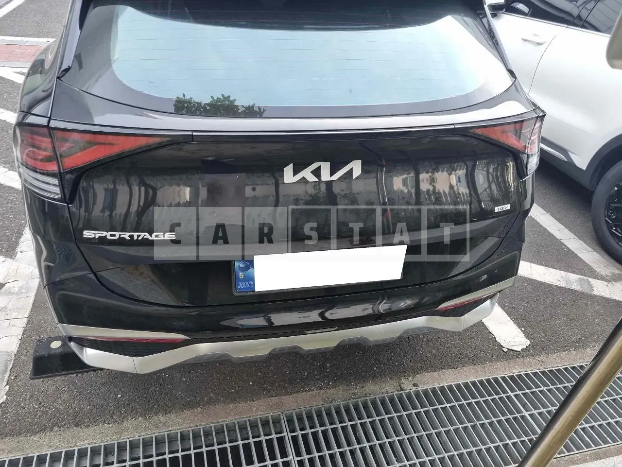 Photo 2 of 13: 2023 Kia Sportage Hybrid, VIN KNAPX81GBPK099186 — Korean insurance auction