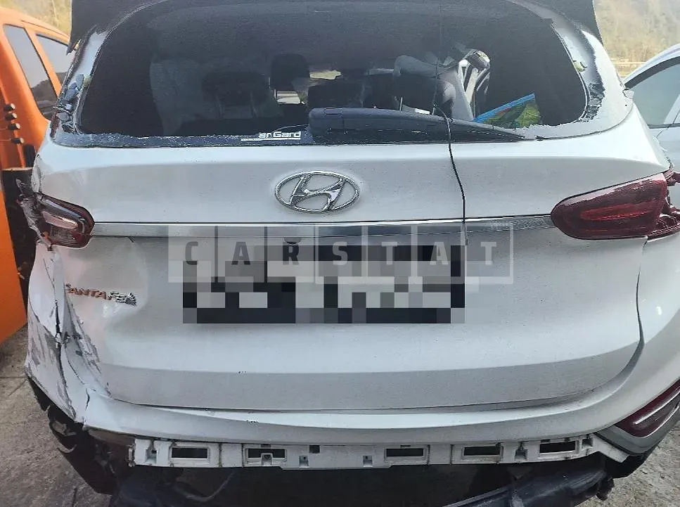 Photo 2 of 26: 2019 Hyundai Santa Fe TM, VIN KMHS281BBLU220429 — Korean insurance auction