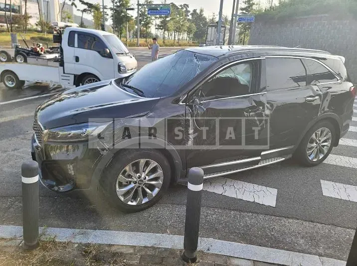 Photo 2 of 11: 2017 Kia Sorento — Korean insurance auction