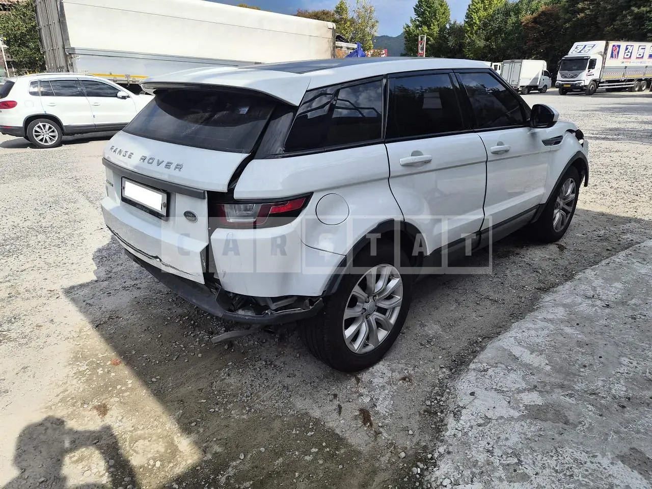 Photo 2 of 8: 2017 Land Rover Range Rover Evoque 2.0d, VIN SALVA2BN5HH193873 — Korean insurance auction