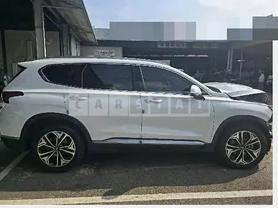 Photo 1 of 35: 2018 Hyundai Santa Fe TM — Korean insurance auction