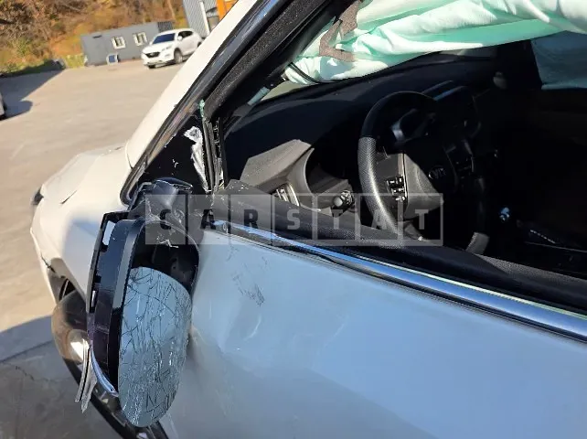 Photo 2 of 28: 2018 Kia Sorento — Korean insurance auction