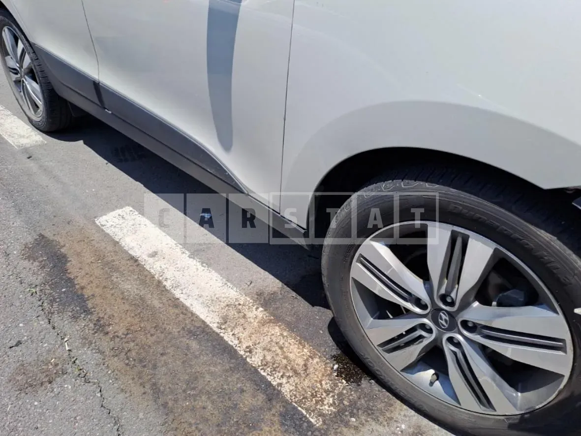 Photo 2 of 24: 2014 Hyundai Tucson ix — Korean insurance auction
