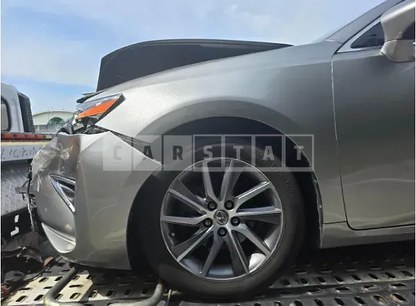 Photo 2 of 14: 2017 Lexus ES300h — Korean insurance auction