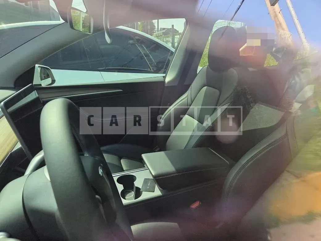 Photo 2 of 5: 2024 Tesla Model Y RWD — Korean insurance auction