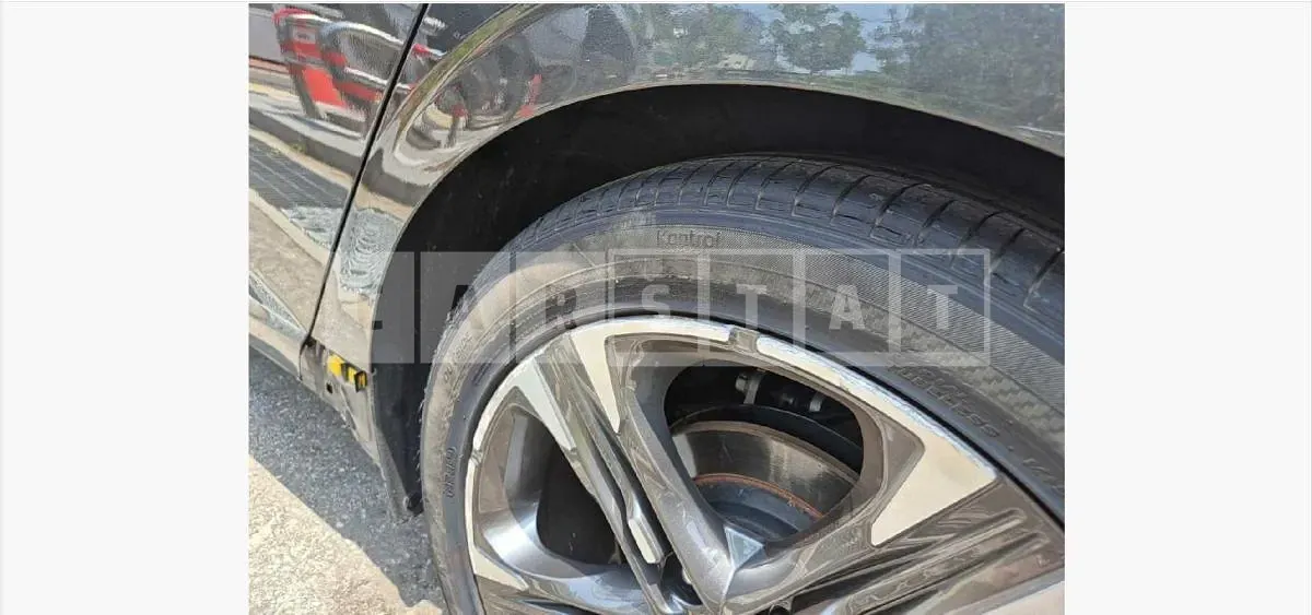 Photo 2 of 11: 2020 Kia K5 — Korean insurance auction