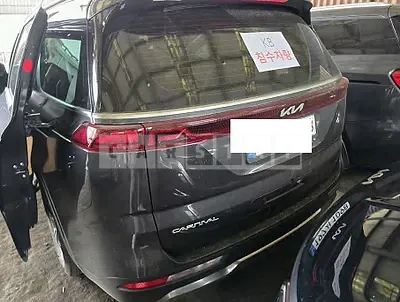 Photo 1 of 6: 2023 Kia Carnival — Korean insurance auction