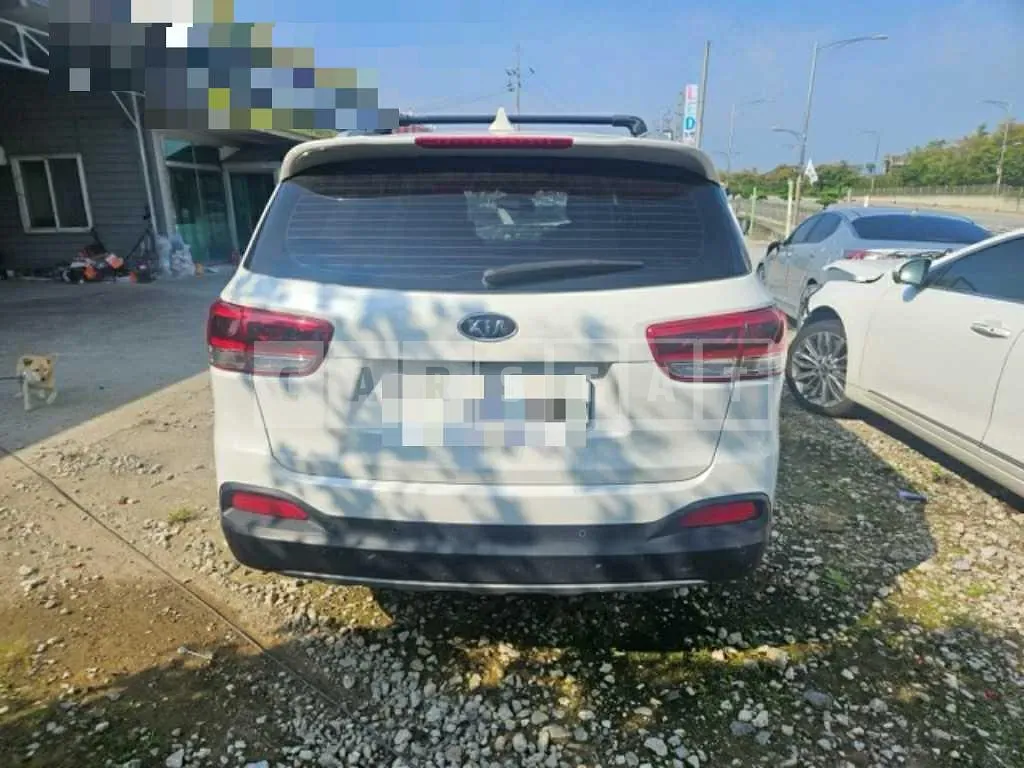 Photo 2 of 5: 2016 Kia Sorento 4WD — Korean insurance auction