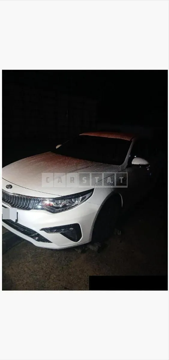 Photo 2 of 4: 2019 Kia K5 2.0 — Korean insurance auction