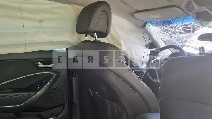 Photo 2 of 8: 2014 Hyundai Santa Fe, VIN KMHSW81UBFU331308 — Korean insurance auction