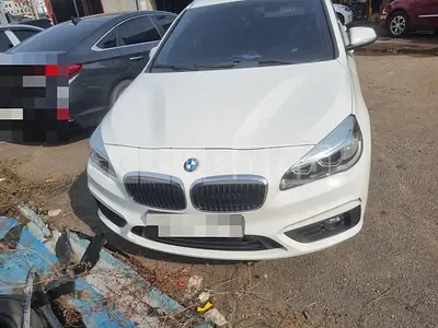 Photo 1 of 10: 2015 BMW Active Tourer — Korean insurance auction