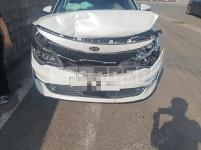Photo 1 of 34: 2016 Kia K5 2.0 — Korean insurance auction