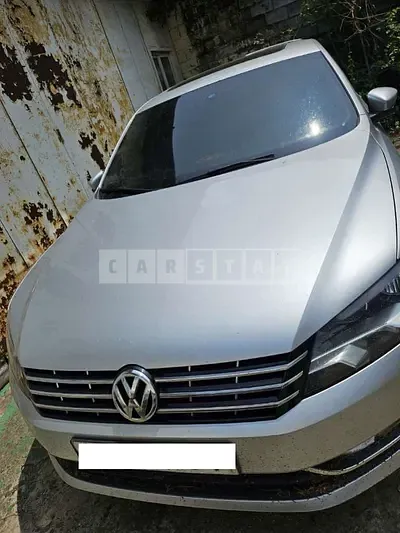 Photo 1 of 5: 2015 Volkswagen Passat 2.0 TDI — Korean insurance auction