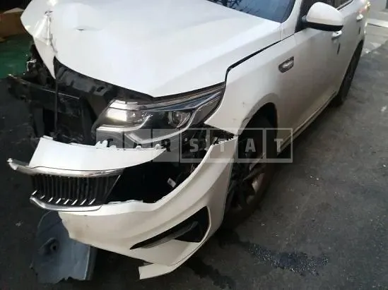 Photo 2 of 24: 2020 Kia K5, VIN KNAGS416BLA369382 — Korean insurance auction
